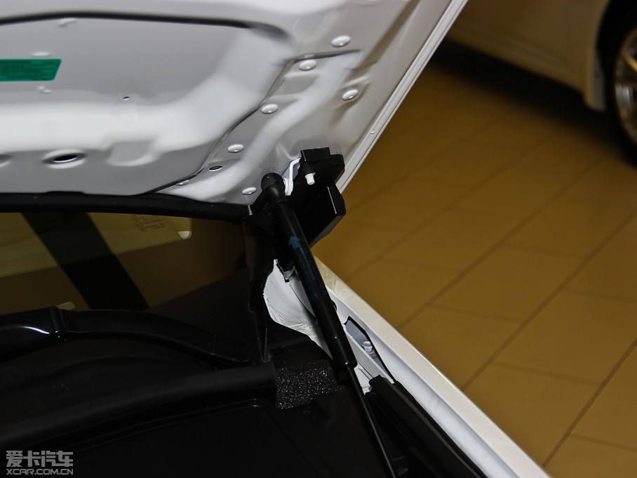 2013ӢQ60 37 Convertible