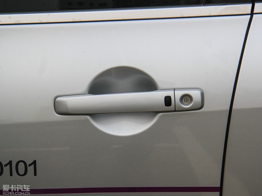 2013��Ӣ�����Gϵ G25 Sedan ���A�\�Ӱ�