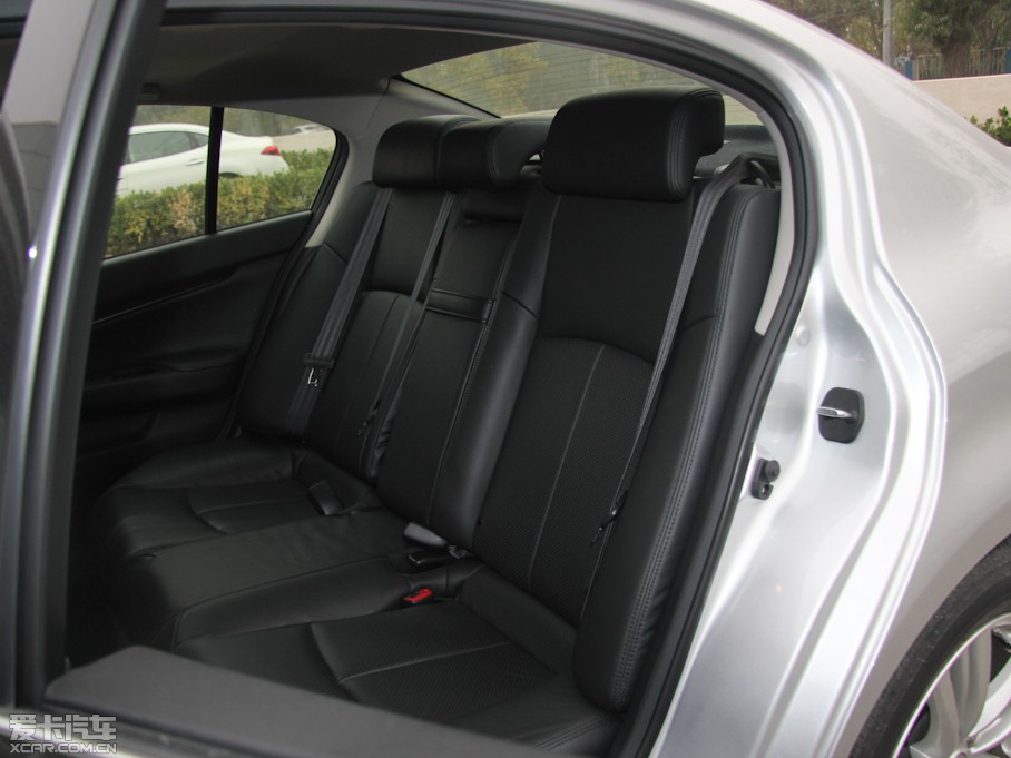 2013ӢGϵ G25 Sedan A\Ӱ