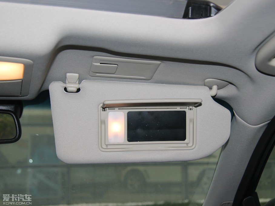 2013ӢGϵ G25 Sedan A\Ӱ