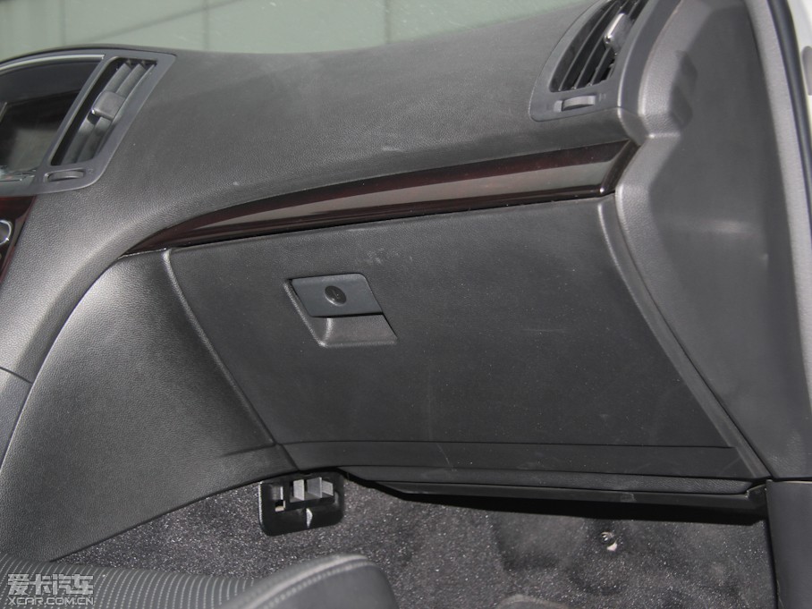 2013ӢGϵ G25 Sedan A\Ӱ