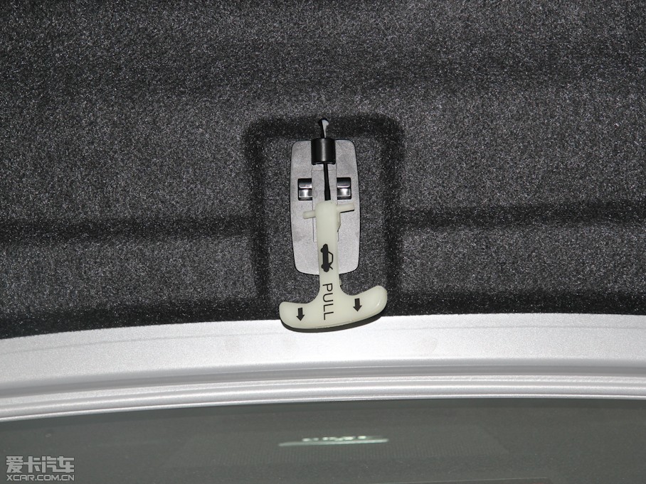 2013ӢGϵ G25 Sedan A\Ӱ