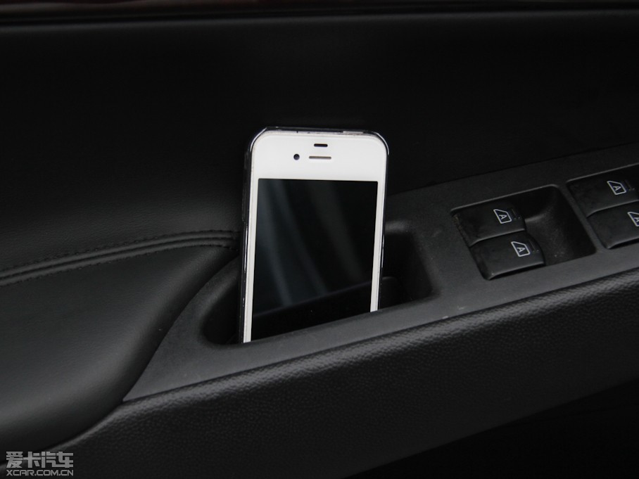 2013ӢGϵ G25 Sedan A\Ӱ