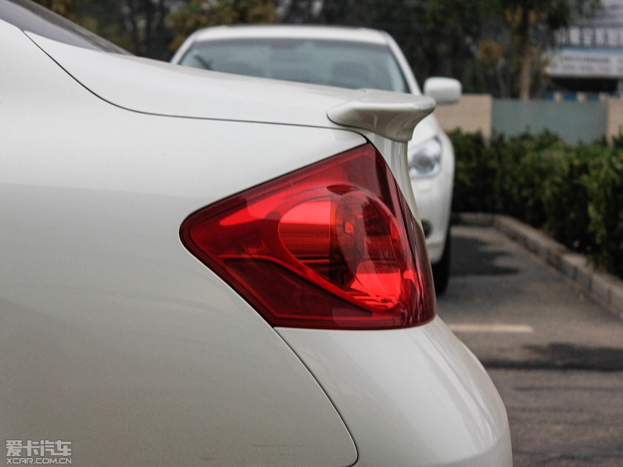 2013ӢGϵ G37 Sedan