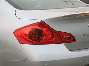 2013G25 Sedan A\Ӱ ^