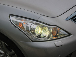 2013G25 Sedan A\Ӱ (ji)^