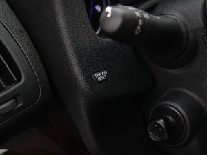 2013G25 Sedan A\Ӱ п؅^