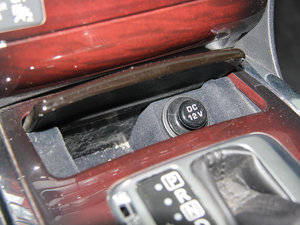 2013G25 Sedan A\Ӱ п؅^