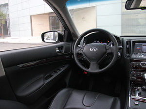 2013G25 Sedan A\Ӱ п؅^