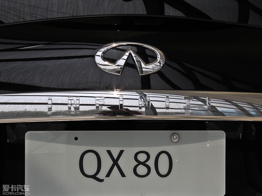 2013ӢQX80 56 
