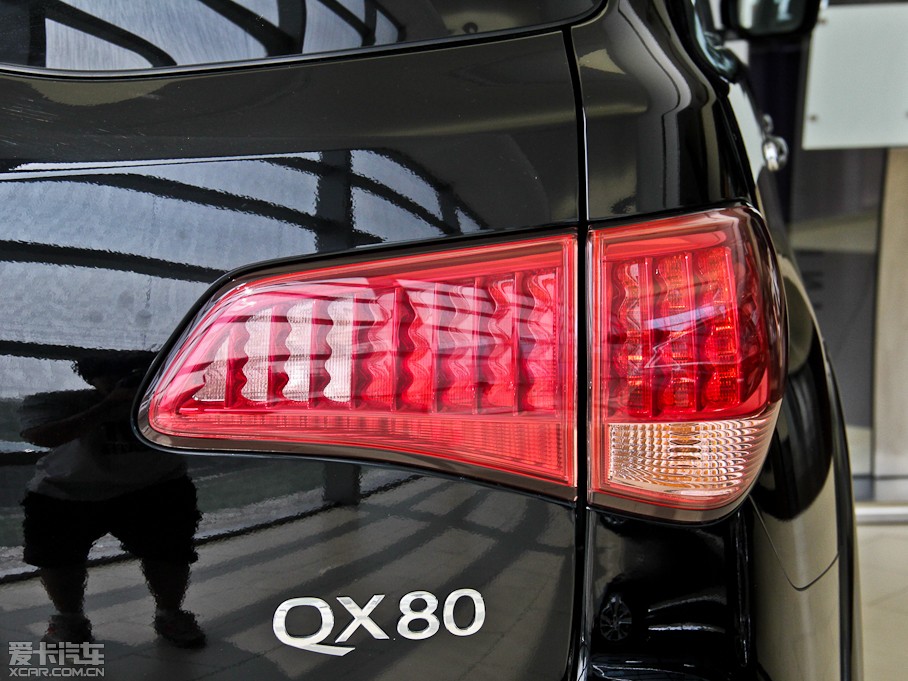 2013ӢQX80 56 