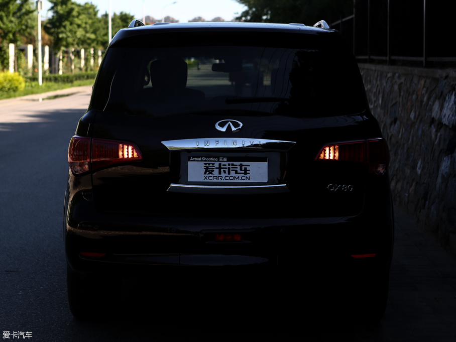 2013ӢQX80 56 (j)