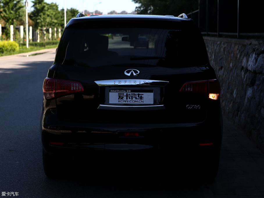 2013ӢQX80 56 (j)