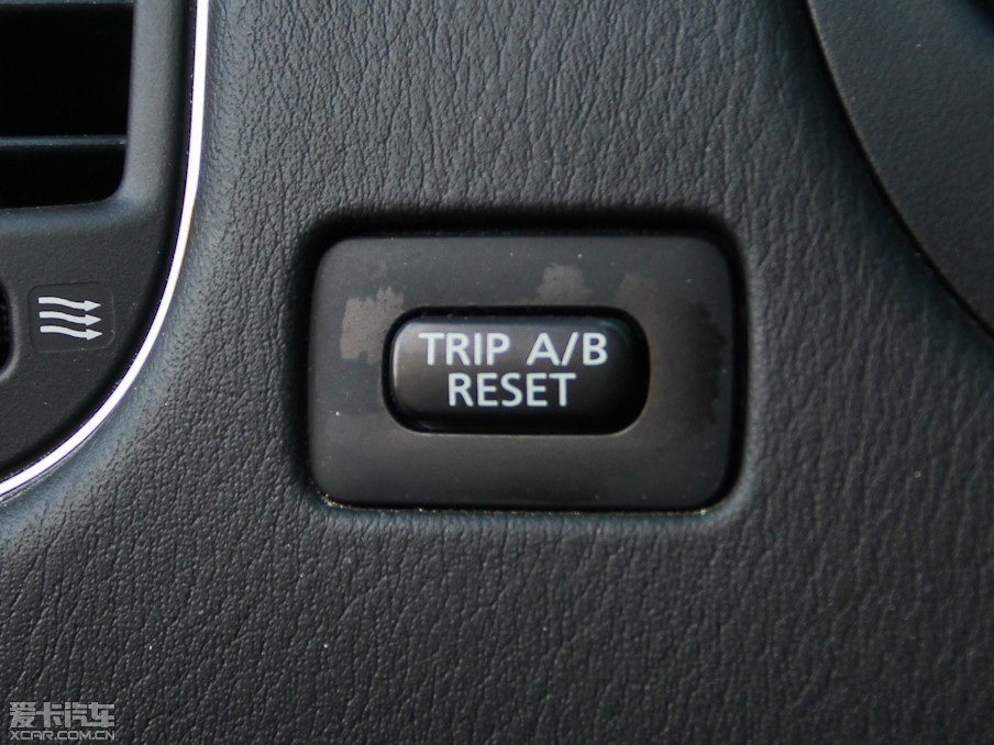 2013ӢQX50(M) 25 򌃞Ű