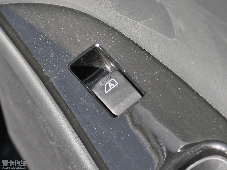 2013ӢQX50(M) 25 򌃞Ű