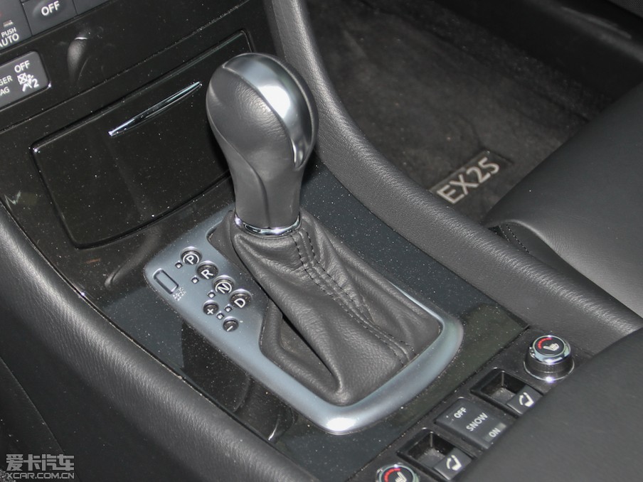 2013ӢQX50(M) 25 򌃞Ű