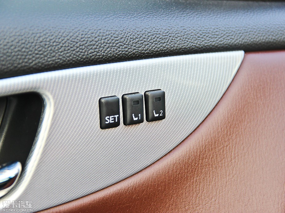 2013ӢQX50(M) Ŀ 2.5L Ű