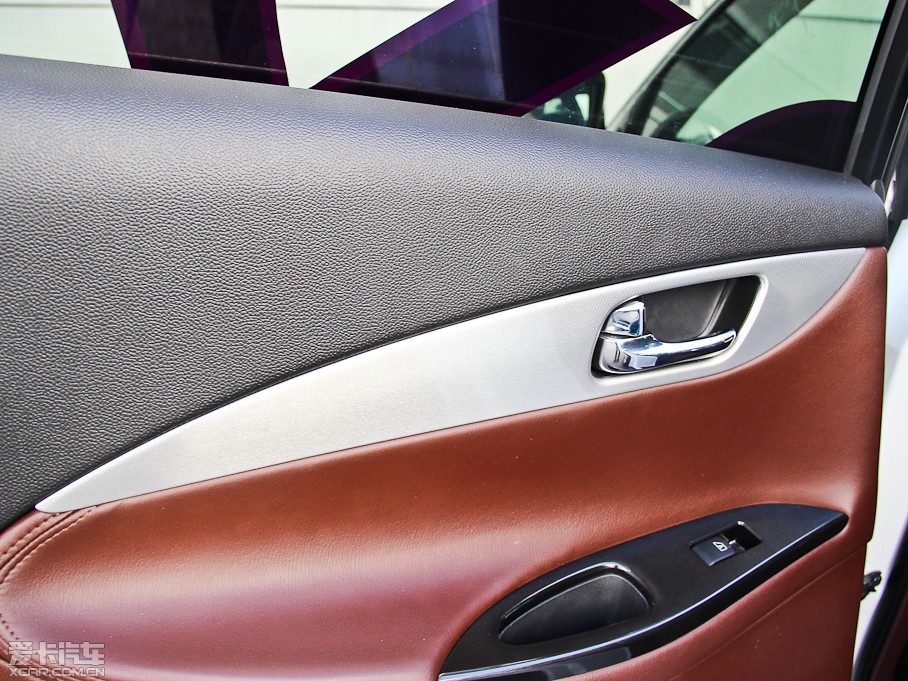 2013ӢQX50(M) Ŀ 2.5L Ű