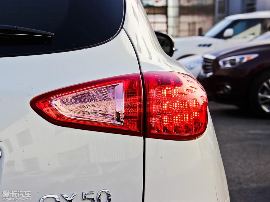 2013ӢQX50(M) Ŀ 2.5L Ű