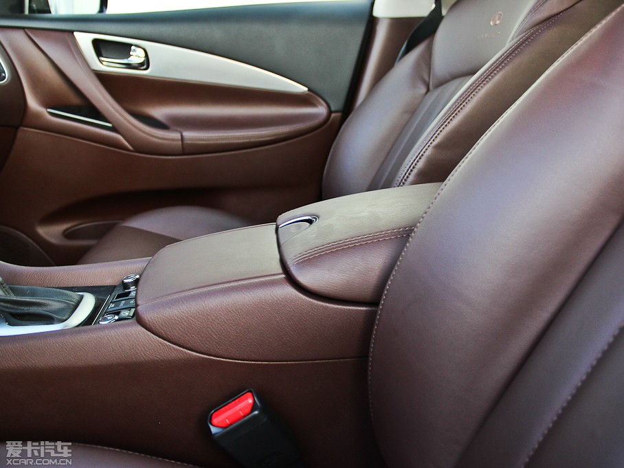 2013ӢQX50(M) Ŀ 2.5L Ű