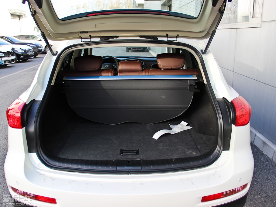 2013ӢQX50(M) Ŀ 2.5L Ű