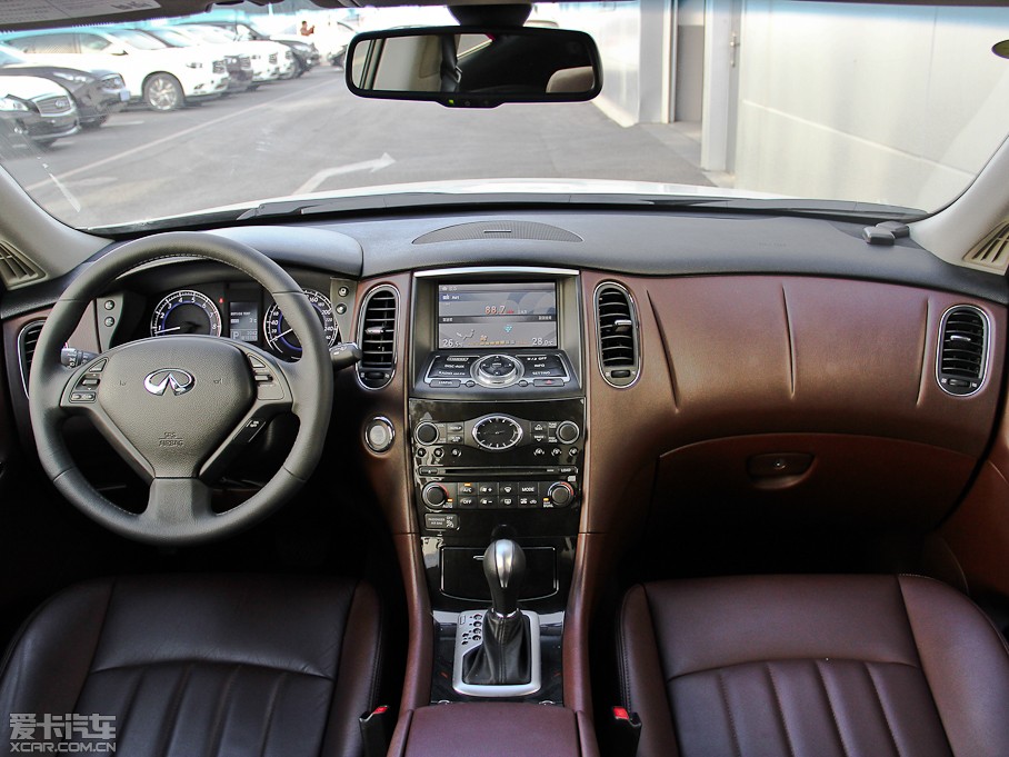 2013ӢQX50(M) Ŀ 2.5L Ű