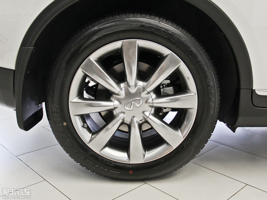 2013ӢQX50(M) Ŀ 2.5L (q)(yu)Ű