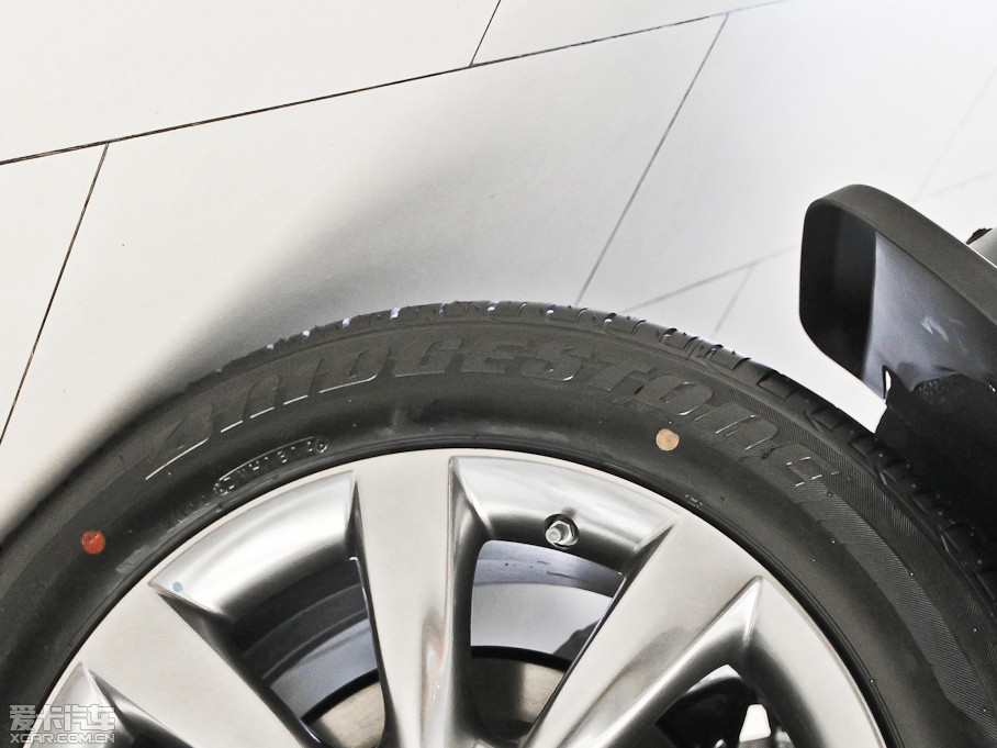 2013ӢQX50(M) Ŀ 2.5L 򌃞Ű