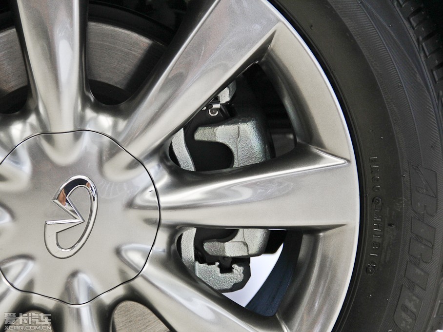 2013ӢQX50(M) Ŀ 2.5L 򌃞Ű