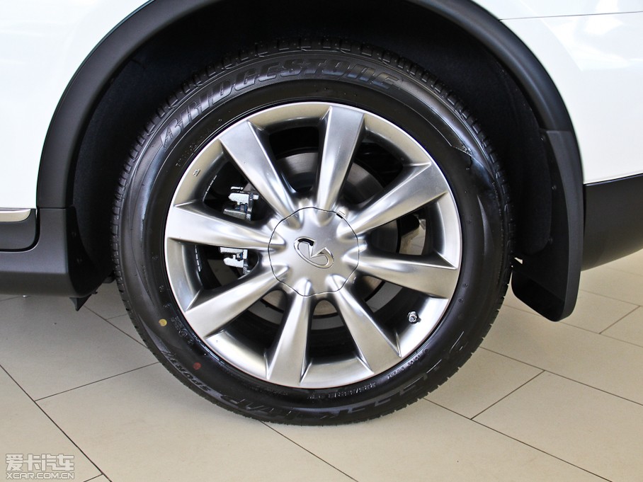 2013ӢQX50(M) Ŀ 2.5L 򌃞(yu)Ű