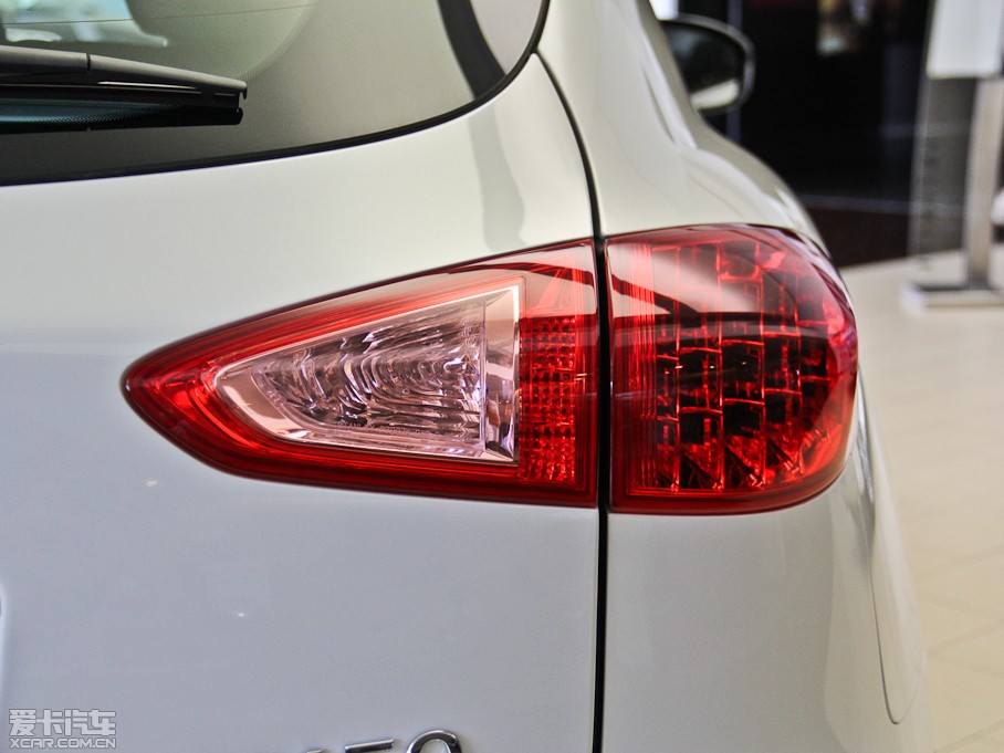 2013ӢQX50(M) Ŀ 2.5L 򌃞Ű