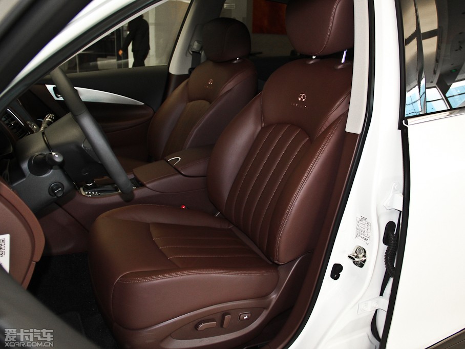 2013ӢQX50(M) Ŀ 2.5L 򌃞Ű