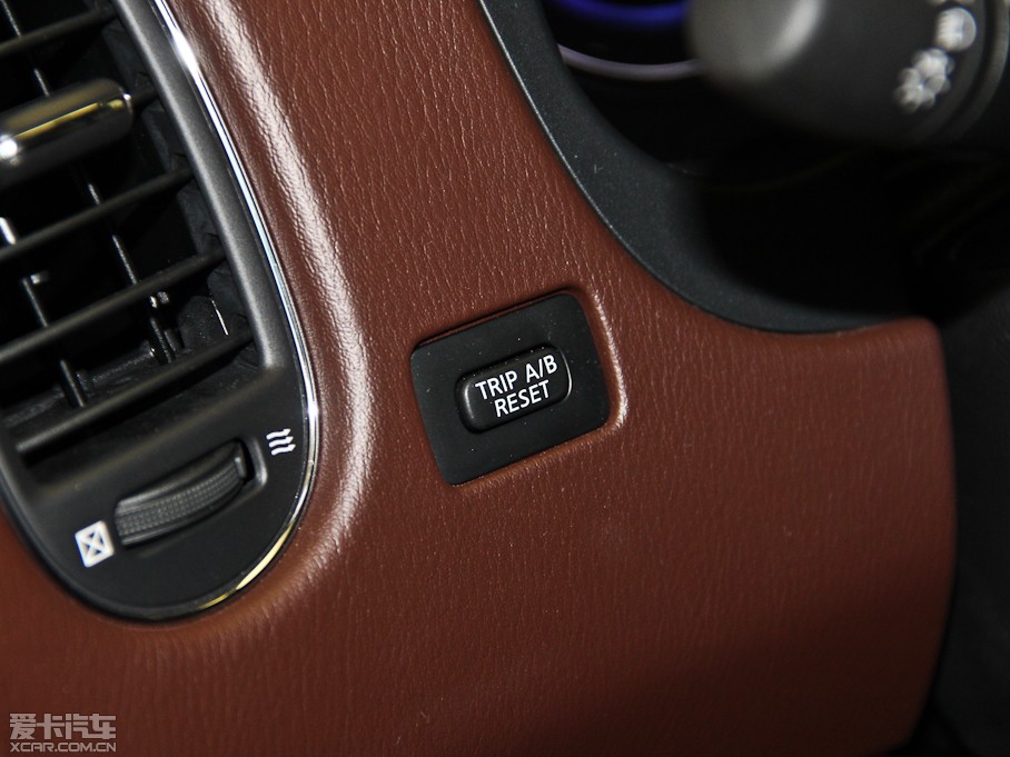 2013ӢQX50(M) Ŀ 2.5L 򌃞Ű