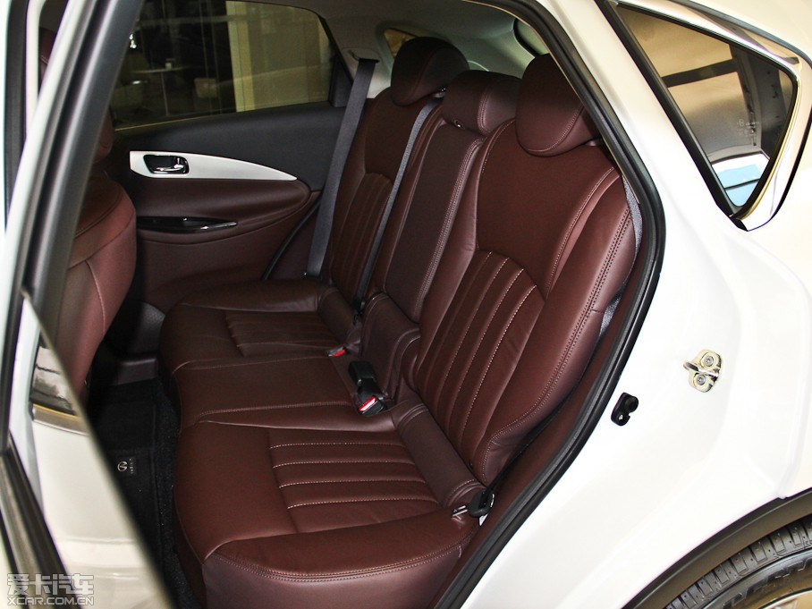 2013ӢQX50(M) Ŀ 2.5L 򌃞Ű