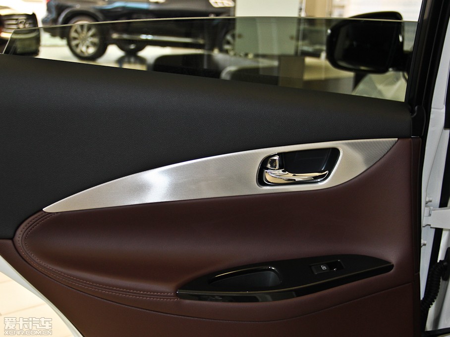 2013ӢQX50(M(jn)) Ŀ 2.5L (q)(yu)Ű