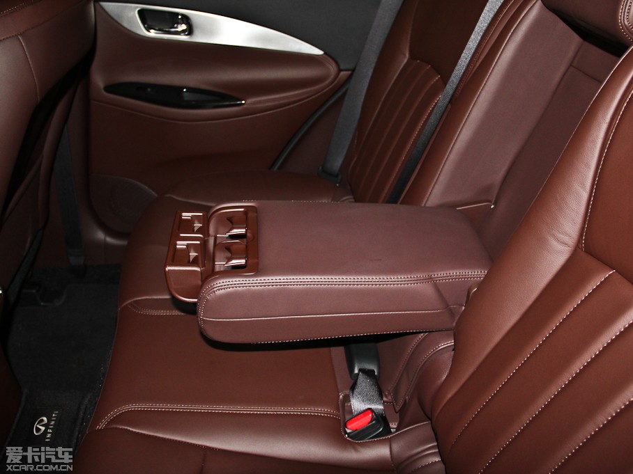 2013ӢQX50(M) Ŀ 2.5L 򌃞Ű