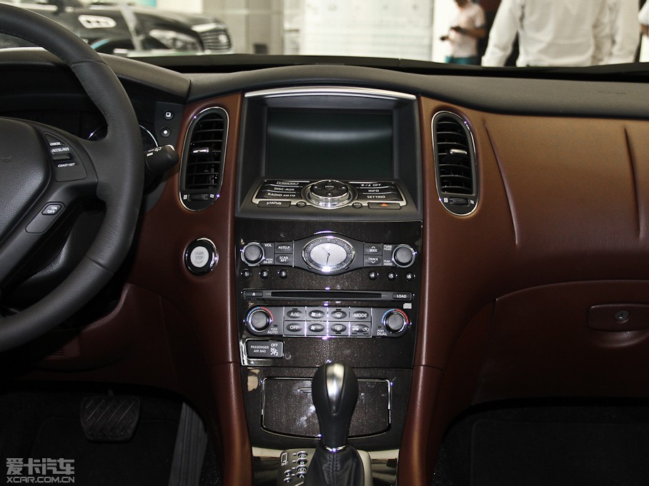 2013ӢQX50(M(jn)) Ŀ 2.5L (q)(yu)Ű