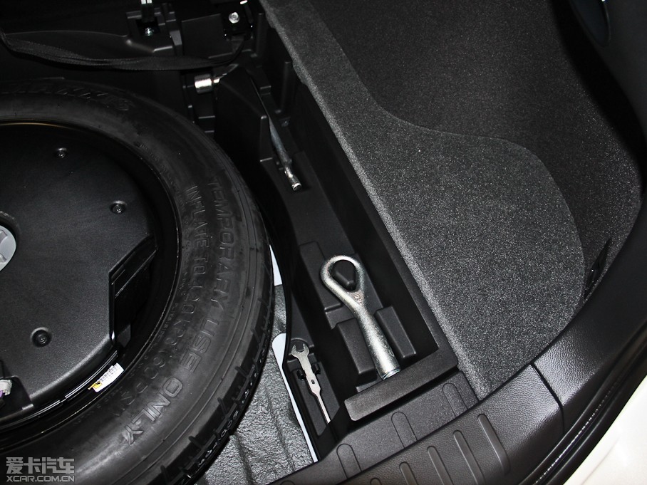 2013ӢQX50(M) Ŀ 2.5L 򌃞Ű