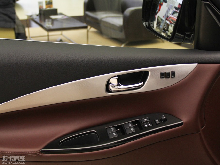 2013ӢQX50(M) Ŀ 2.5L 򌃞Ű