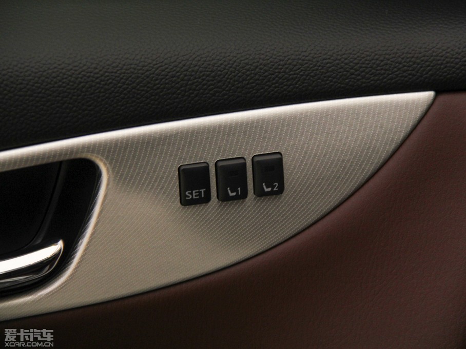 2013ӢQX50(M) Ŀ 2.5L 򌃞Ű