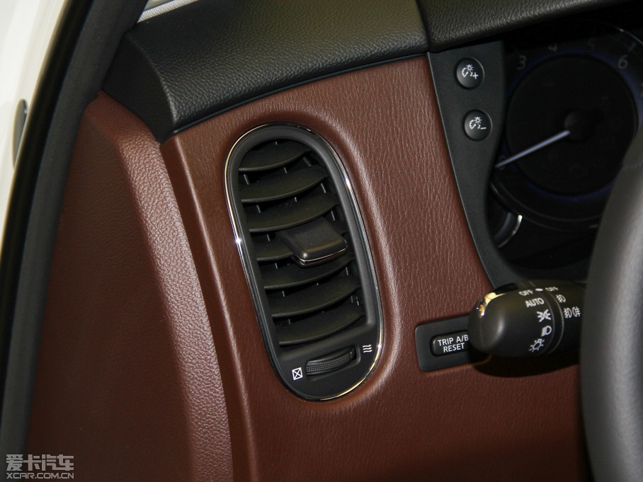 2013ӢQX50(M(jn)) Ŀ 2.5L (q)(yu)Ű