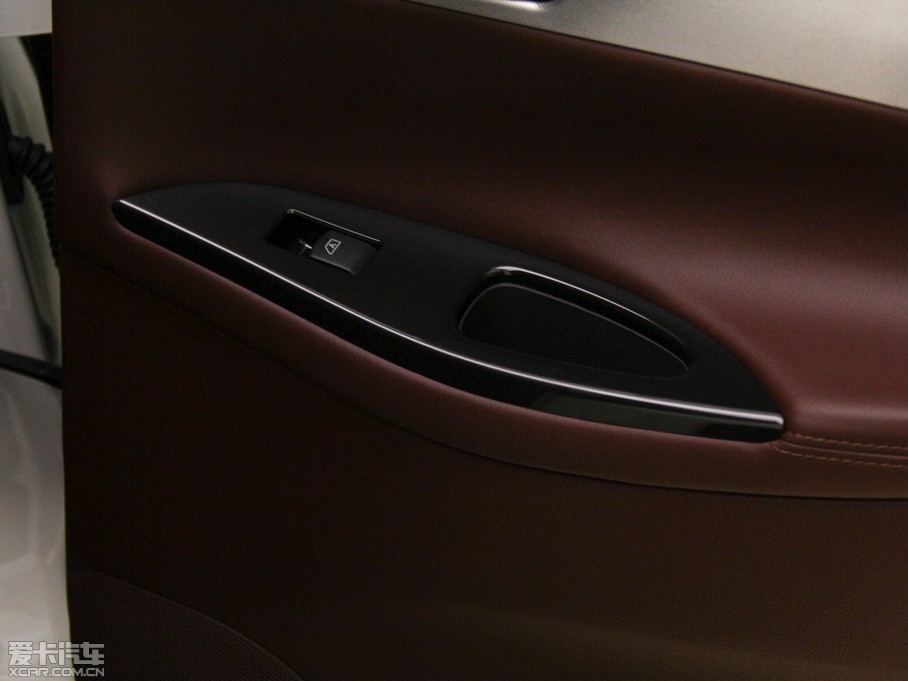 2013ӢQX50(M) Ŀ 2.5L 򌃞Ű