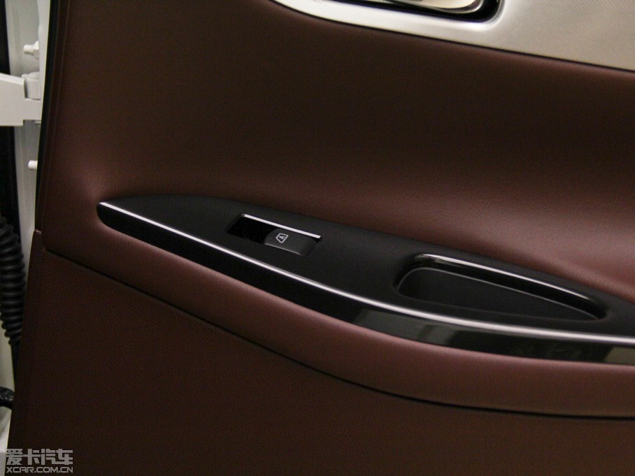 2013ӢQX50(M) Ŀ 2.5L 򌃞Ű