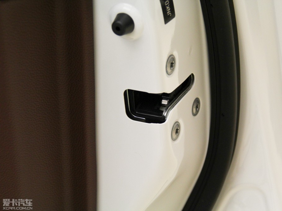 2013ӢQX50(M) Ŀ 2.5L (q)(yu)Ű