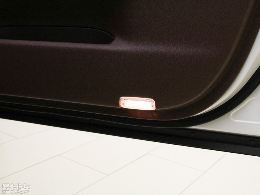 2013ӢQX50(M) Ŀ 2.5L 򌃞(yu)Ű