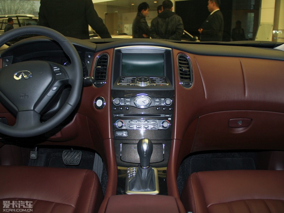 2013ӢQX50(M) Ŀ 2.5L 򌃞Ű