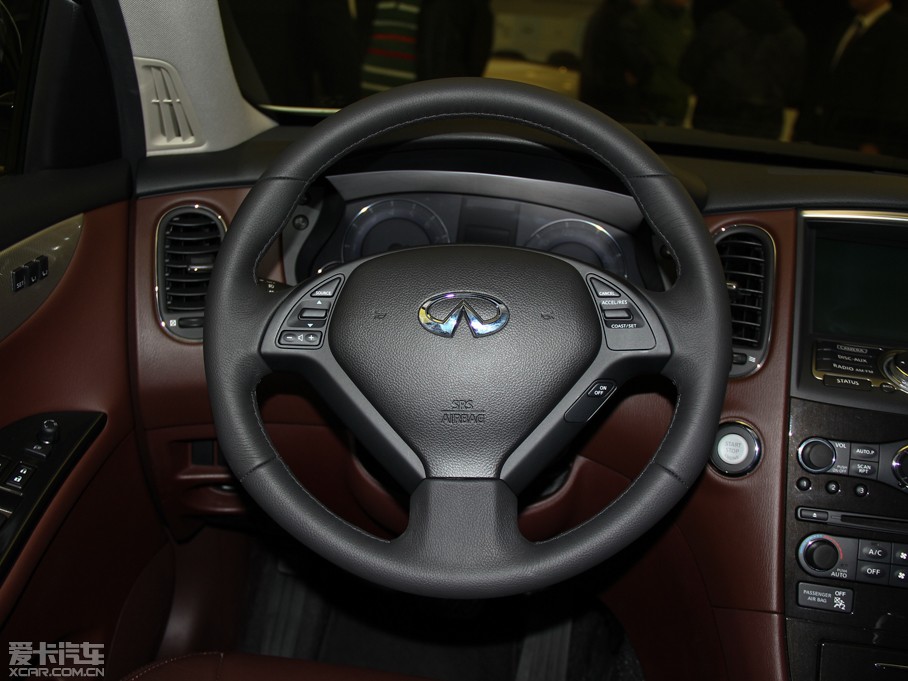 2013ӢQX50(M(jn)) Ŀ 2.5L (q)(yu)Ű