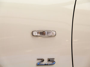 2013Ŀ 2.5L 򌃞Ű ^