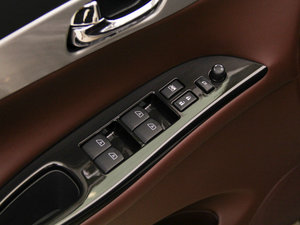 2013Ŀ 2.5L 򌃞Ű {܇ƅ^	