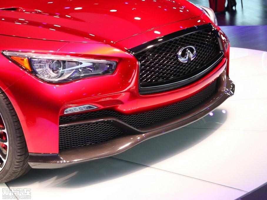 2014��Ӣ�����Q50 Eau Rouge